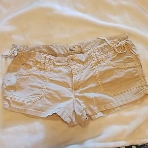 Size 8 Tan Shorts AE